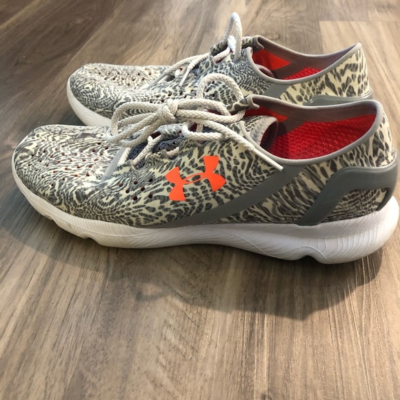 Under Armour - Women’s Speedfoam Apollo Running Shoes - Picture 2 of 3